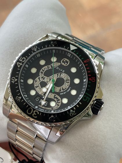 GUCCI Dive Snake XL Swiss 45 mm Stainless Steel Black Dial Men’s 's Quartz Watch YA136218 รูปที่ 2
