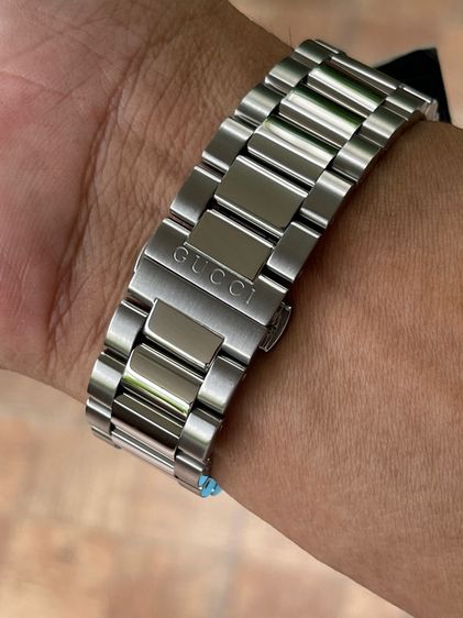 GUCCI Dive Snake XL Swiss 45 mm Stainless Steel Black Dial Men’s 's Quartz Watch YA136218 รูปที่ 14