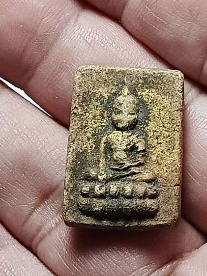 พระพุทธโธน้อย คุณแม่บุญเรือน เนื้อดินเก่า พิมพ์สี่เหลี่ยม สร้างราวปี 2495 เเจกเฉพาะศิษย์ใกล้ชิด เก่ามาก หาชมยาก พบน้อย รูปที่ 7