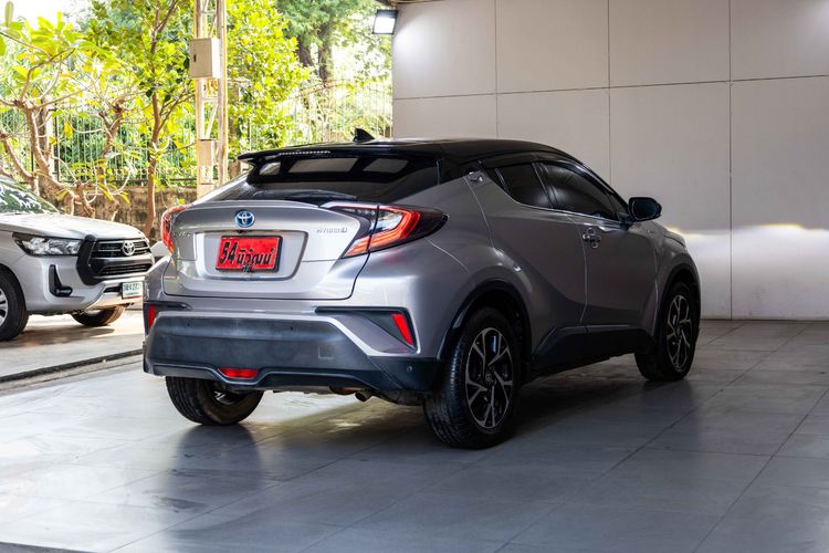 Toyota C-HR 2020 1.8 Hybrid Hi Utility-car ไฮบริด ไม่ติดแก๊ส เกียร์อัตโนมัติ เทา รูปที่ 4