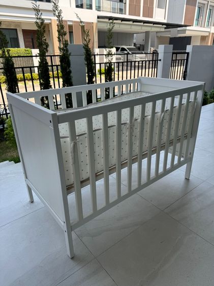 ขายเตียงเด็ก IKEA พร้อมที่นอน + ครุมกันกระแทก (ครบชุด) รูปที่ 2