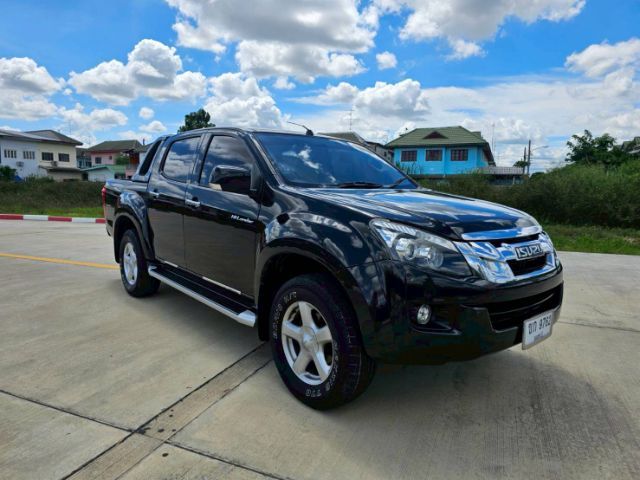 รถ Isuzu D-MAX 2.5 Hi-Lander สี ดำ