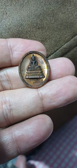 พระพุทธสิหิงค์ หลัง สธ. วัดสิรินธรเทพรัตนาราม ในพระบรมราชูปถัมภ์ นครปฐม ปี2548 ตอกโค๊ต มีเก็บปลายทาง รูปที่ 4