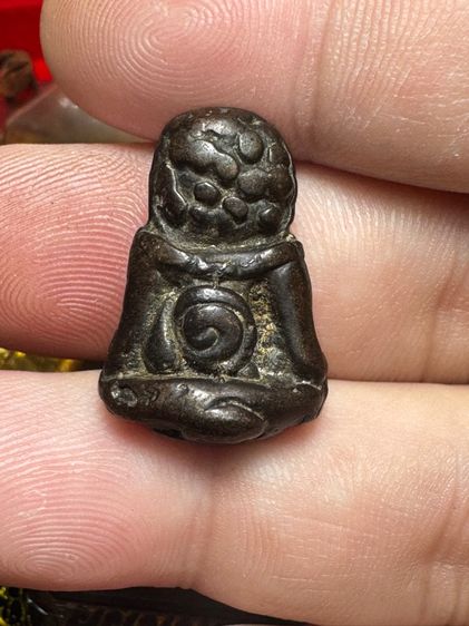 ปิดตาเขมร พิมพ์เศียรเงาะ เนื้อสำริด รูปที่ 2