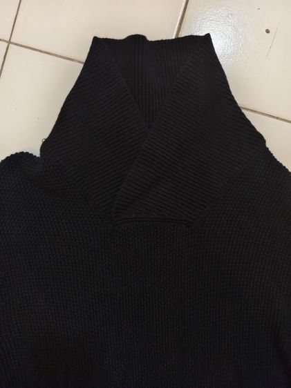 เสื้อไหมพรมผ้านิ่ม ไม่คัน  hm size M อก40 ยาว27 (ยืดได้อีก) รูปที่ 4