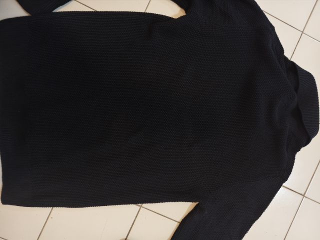 เสื้อไหมพรมผ้านิ่ม ไม่คัน  hm size M อก40 ยาว27 (ยืดได้อีก) รูปที่ 5