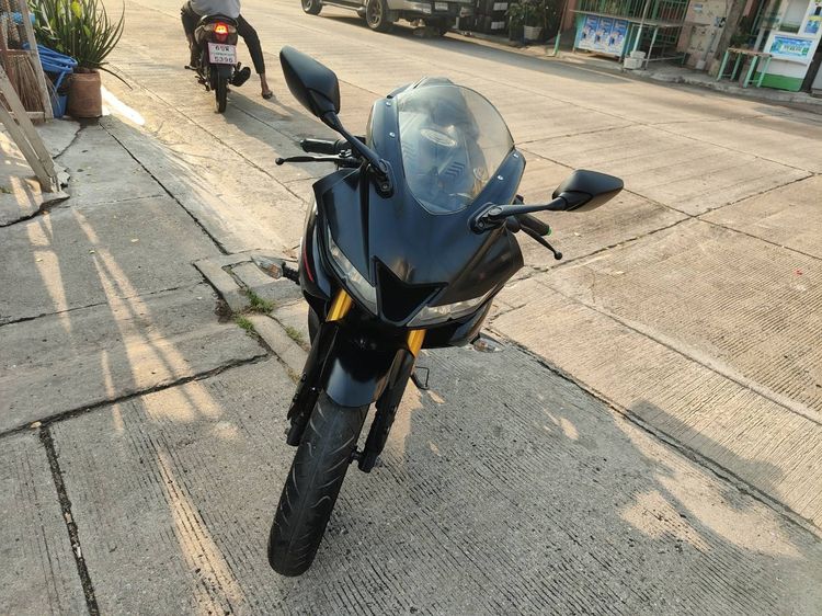 🛵ยังไงก็ขาย R15 ปี 62 เครื่องดี สีสวย สตาร์ทมือ เล่มชุดโอนครบ+เปลี่ยนถ่ายน้ำมันเครื่องฟรี ส่งฟรี30 ก.ม รูปที่ 3