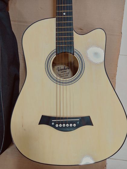 กีต้าร์โปร่งพร้อมกระเป๋าใส่ รูปที่ 3