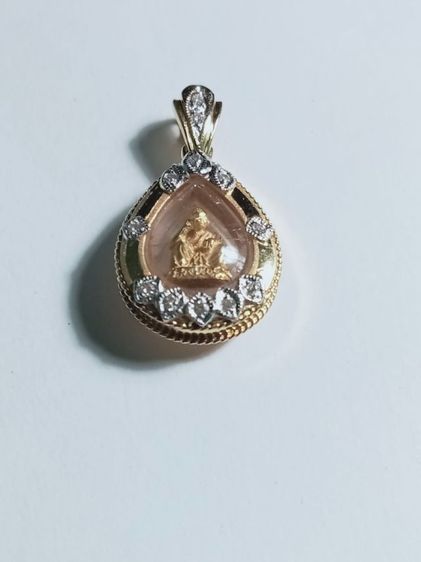 พระทองคำหลวงพ่อคูณเลี่ยมทองฝังเพชร รูปที่ 6