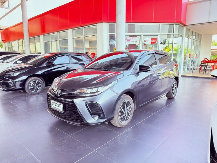 Toyota Yaris ATIV 2022 1.2 Sport Sedan เบนซิน ไม่ติดแก๊ส เกียร์อัตโนมัติ เทา รูปที่ 2