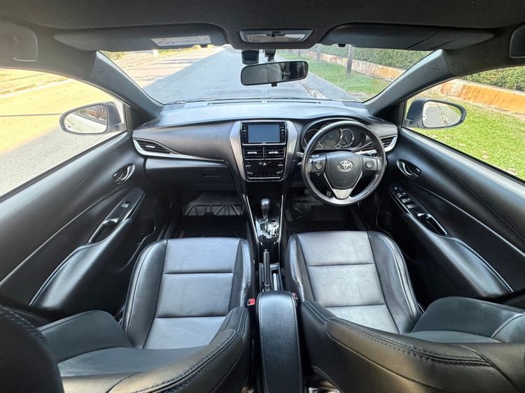 Toyota Yaris 2022 1.2 Sport Sedan เบนซิน ไม่ติดแก๊ส เกียร์อัตโนมัติ ขาว รูปที่ 2