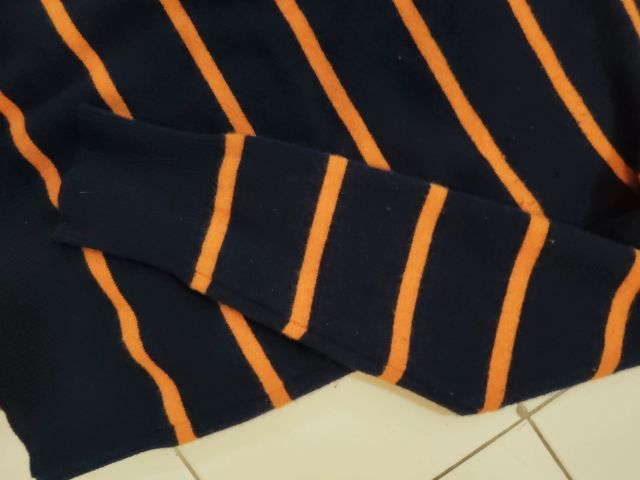 เสื้อไหมพรม lacoste size 5 อก41ยาว26 สภาพใหม่มาก รูปที่ 5