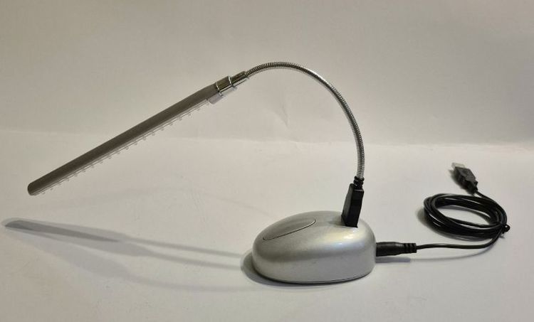 “โคมไฟ USB ตัวเล็ก แต่สว่างเกินคาด 💡
เสียบปุ๊บติดปั๊บ ปรับมุมได้รอบทิศ
ถนอมสายตา ประหยัดไฟ พกพาง่าย
ดีไซน์เท่ๆ รูปที่ 5