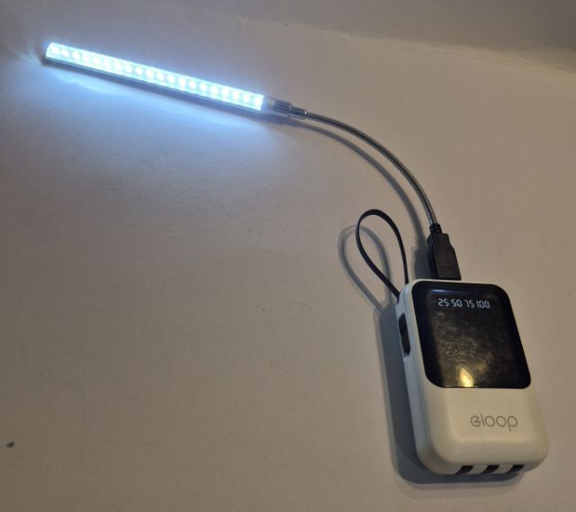 “โคมไฟ USB ตัวเล็ก แต่สว่างเกินคาด 💡
เสียบปุ๊บติดปั๊บ ปรับมุมได้รอบทิศ
ถนอมสายตา ประหยัดไฟ พกพาง่าย
ดีไซน์เท่ๆ