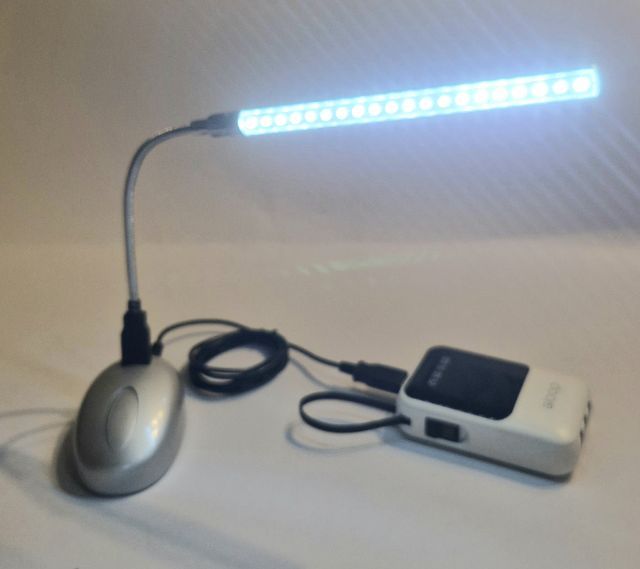 “โคมไฟ USB ตัวเล็ก แต่สว่างเกินคาด 💡
เสียบปุ๊บติดปั๊บ ปรับมุมได้รอบทิศ
ถนอมสายตา ประหยัดไฟ พกพาง่าย
ดีไซน์เท่ๆ รูปที่ 3