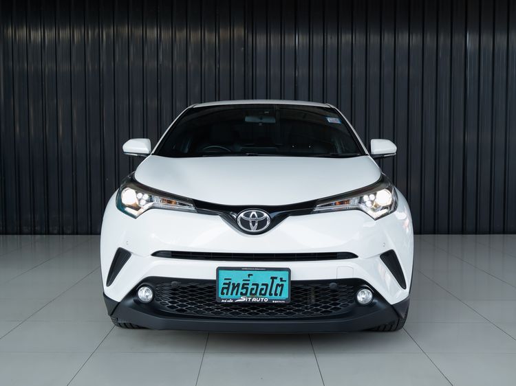 Toyota C-HR 2018 1.8 Mid Sedan เบนซิน ไม่ติดแก๊ส เกียร์อัตโนมัติ ขาว รูปที่ 2