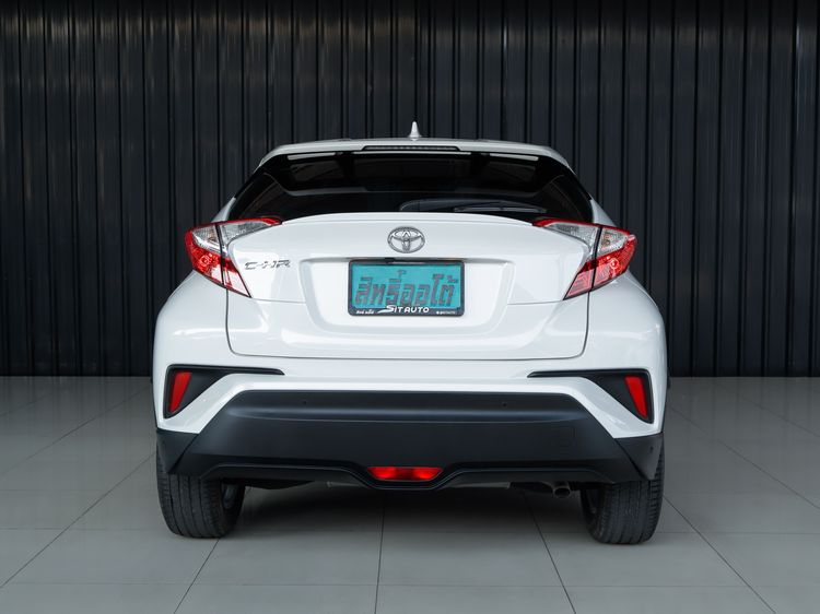 Toyota C-HR 2018 1.8 Mid Sedan เบนซิน ไม่ติดแก๊ส เกียร์อัตโนมัติ ขาว รูปที่ 3