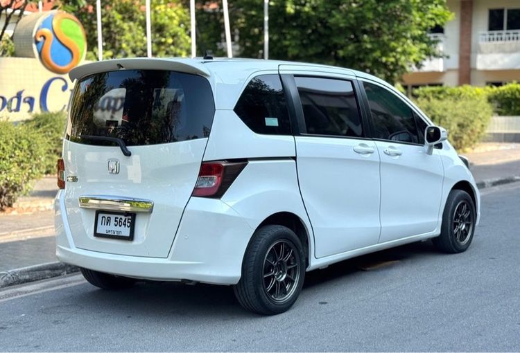 Honda Freed 2011 1.5 E Utility-car เบนซิน ไม่ติดแก๊ส เกียร์อัตโนมัติ ขาว รูปที่ 4