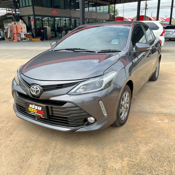Toyota Vios 2020 1.5 Mid Sedan เบนซิน ไม่ติดแก๊ส เกียร์อัตโนมัติ เทา