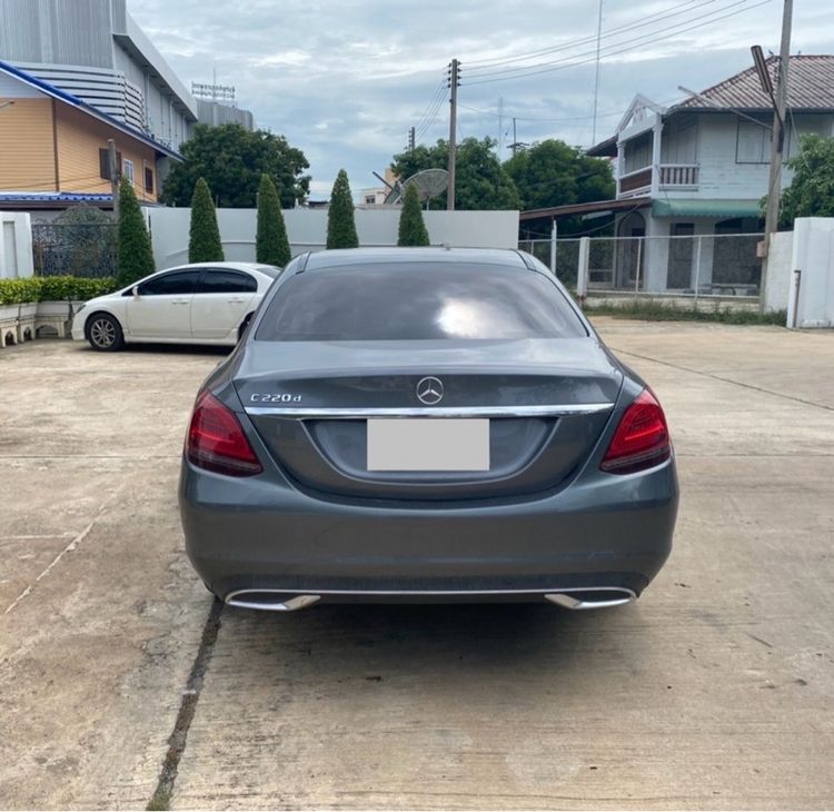 Mercedes-Benz C-Class 2018 C220 Sedan ดีเซล ไม่ติดแก๊ส เกียร์อัตโนมัติ เทา รูปที่ 2