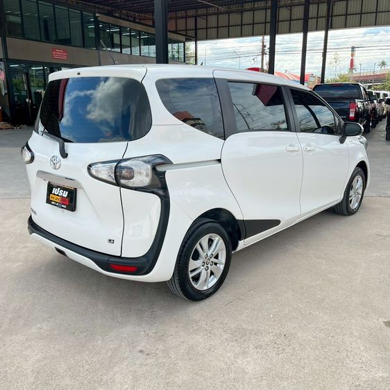 Toyota Sienta 2020 1.5 G Utility-car เบนซิน ไม่ติดแก๊ส เกียร์อัตโนมัติ ขาว รูปที่ 2