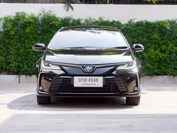 Toyota Altis 2019 1.8 Hybrid High Sedan ไฮบริด ไม่ติดแก๊ส เกียร์อัตโนมัติ ดำ รูปที่ 2