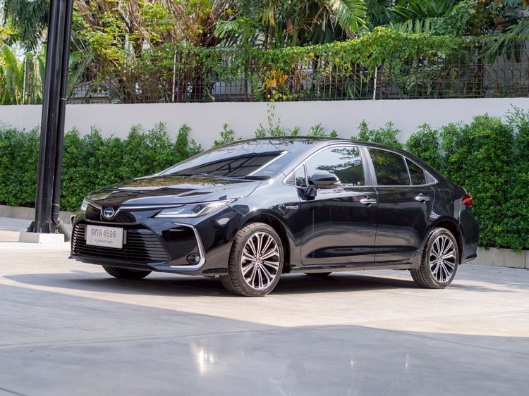 Toyota Altis 2019 1.8 Hybrid High Sedan ไฮบริด ไม่ติดแก๊ส เกียร์อัตโนมัติ ดำ รูปที่ 3