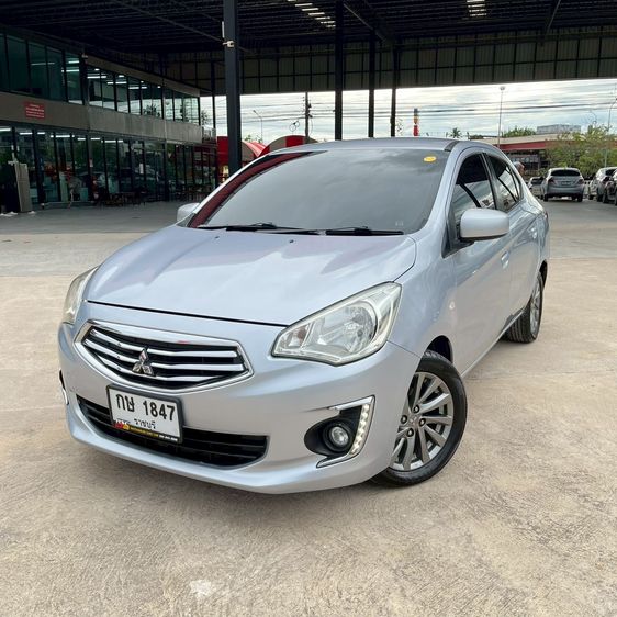 รถ Mitsubishi Attrage 1.2 GLX สี บรอนซ์เงิน