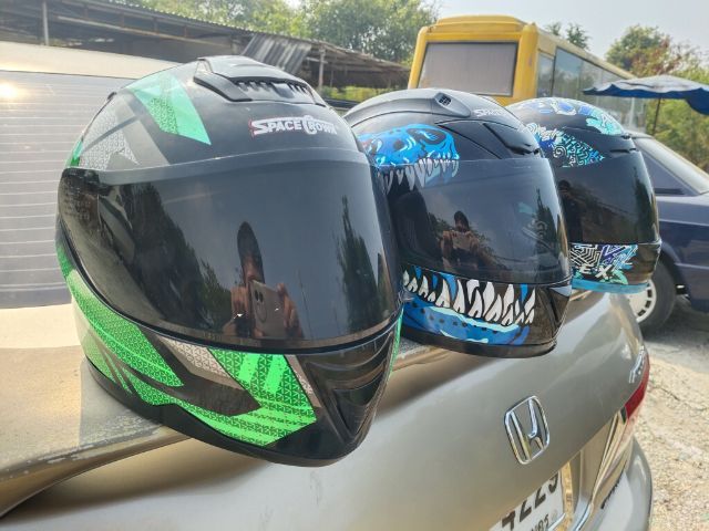 หมวกกันน็อค รูปที่ 3