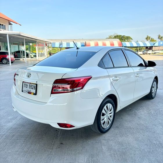 Toyota Vios 2019 1.5 Entry Sedan เบนซิน ไม่ติดแก๊ส เกียร์อัตโนมัติ ขาว รูปที่ 2