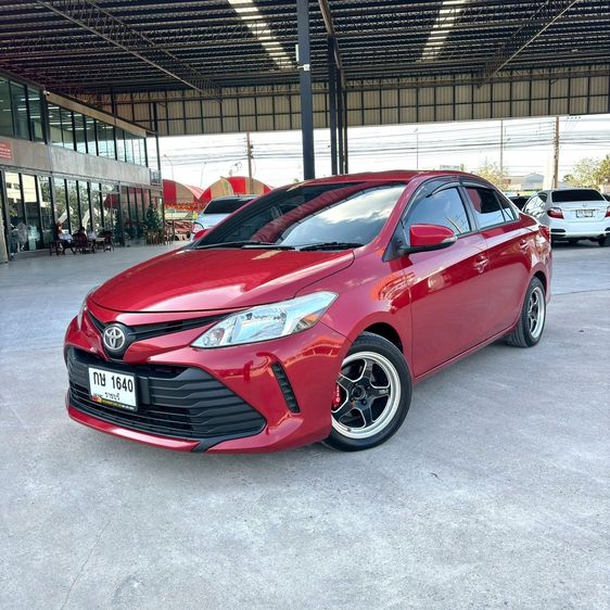 Toyota Vios 2018 1.5 E Sedan เบนซิน ไม่ติดแก๊ส เกียร์อัตโนมัติ แดง