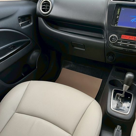Mitsubishi Attrage 2014 1.2 GLS Limited Sedan เบนซิน ไม่ติดแก๊ส เกียร์อัตโนมัติ บรอนซ์เงิน รูปที่ 4