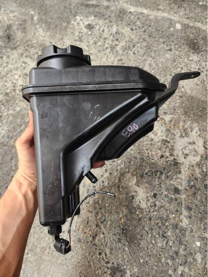 ถังพักน้ำหม้อน้ำ BMW E90 E84 X1 รูปที่ 11