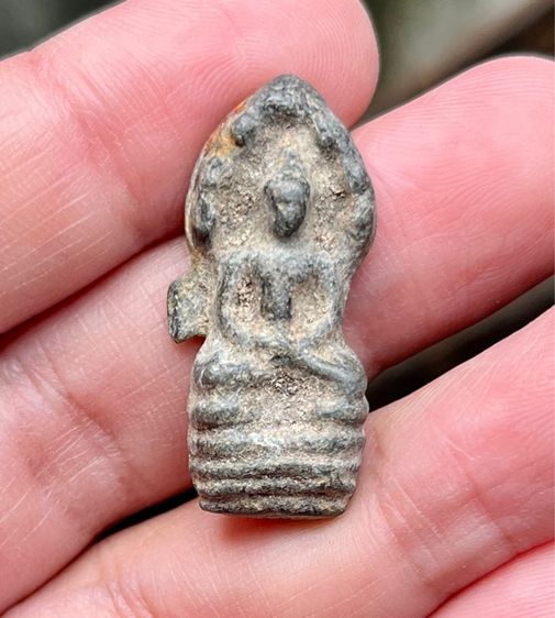 พระนาคปรกเนื้อชินฐานสูง