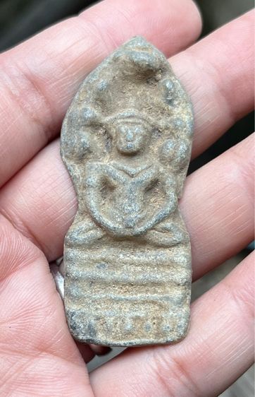 พระกรุเนื้อชิน