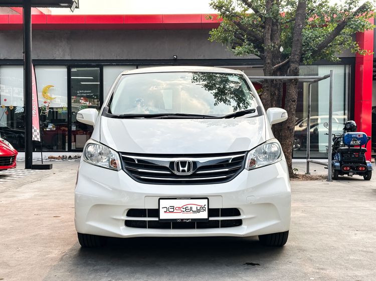 Honda Freed 2013 1.5 EL Utility-car เบนซิน เกียร์อัตโนมัติ ขาว รูปที่ 2