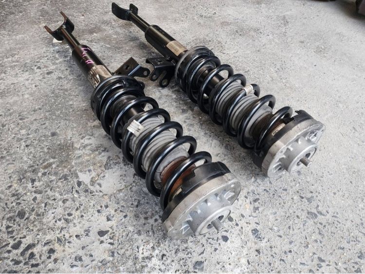 โช๊คหน้า BMW F10 รูปที่ 3