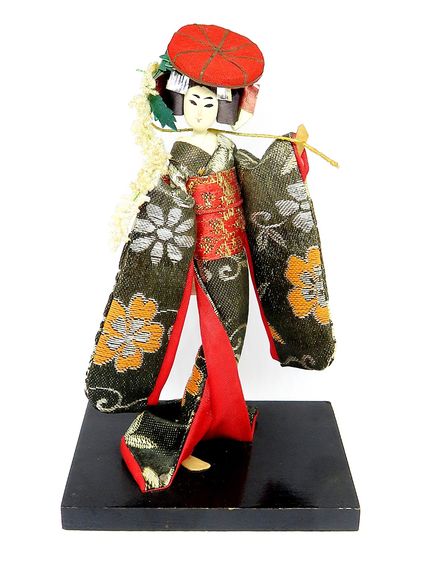 Japanese Doll Kimono ตุ๊กตาญี่ปุ่นกิโมโน