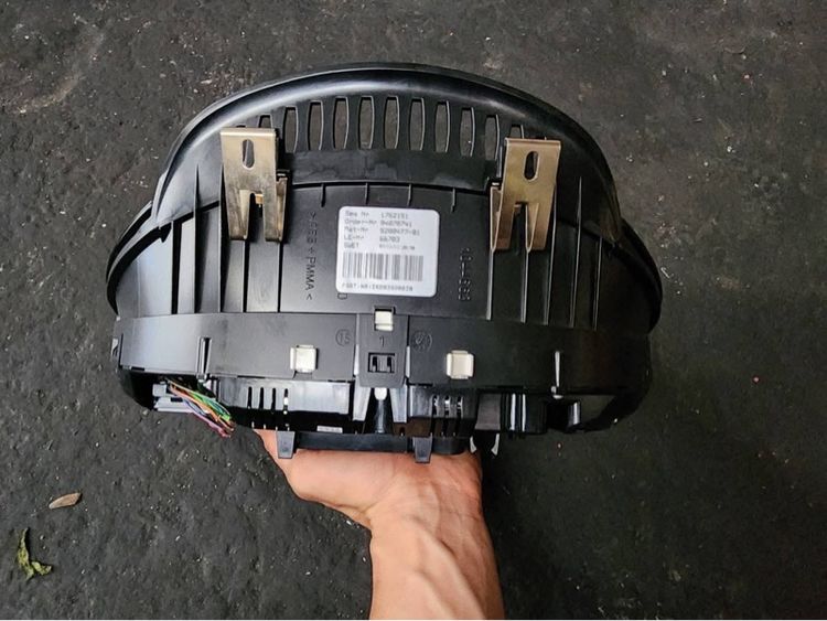 เรือนไมล์ BMW F10 รูปที่ 3