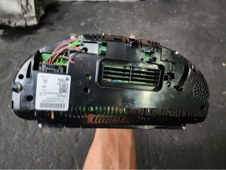 เรือนไมล์ BMW F10 รูปที่ 5