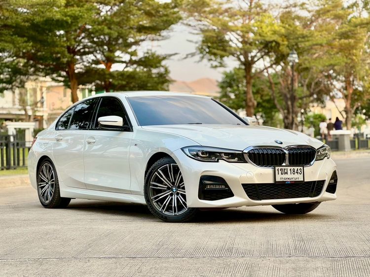 BMW Series 3 2021 320d Sedan ดีเซล ไม่ติดแก๊ส เกียร์อัตโนมัติ ขาว รูปที่ 3