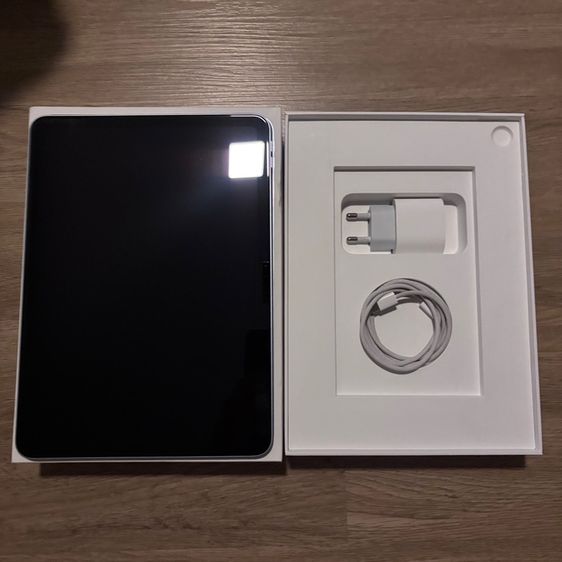 IPAD AIR 11 M3 Wifi 128gb แบต 100 ของครบ ไม่มีตำหนิ อายุ 4 เดือน