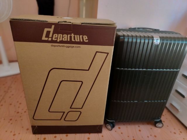 ไม่ระบุ ดำ อื่นๆ กระเป๋าDeparture 29.5นิ้ว แท้มือ1 ขาย1,800บ.  ราคาป้าย 17,000-19,000บ. ได้มาไม่ได้ใช้ รับปะกันสินค้า 