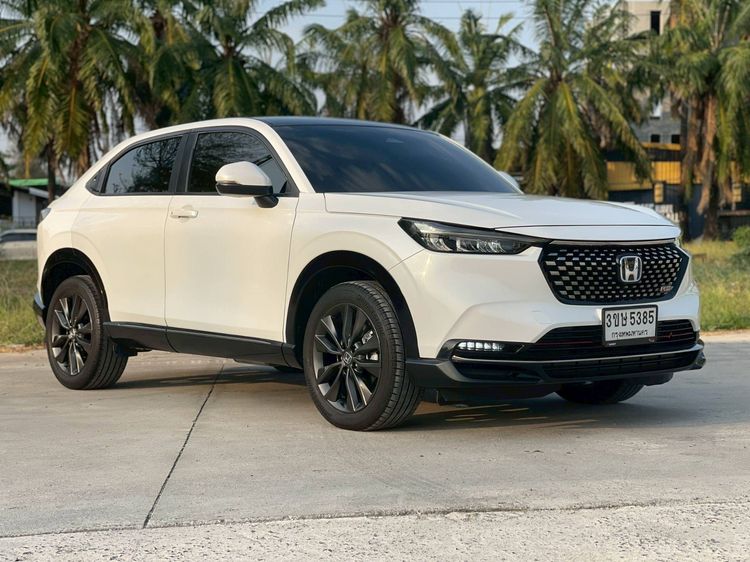 รถ Honda HR-V 1.5 e:HEV RS สี ขาว
