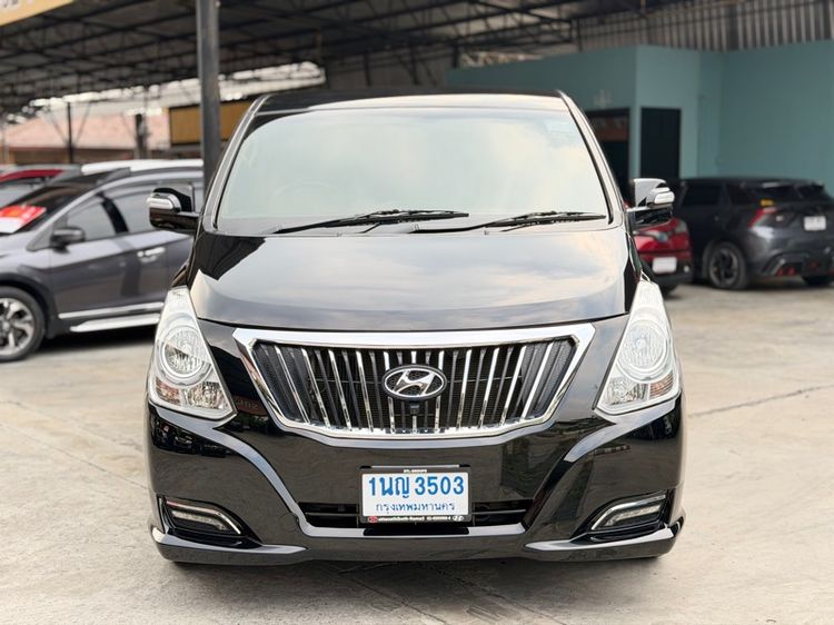Hyundai H-1 2017 2.5 Deluxe Van ดีเซล ไม่ติดแก๊ส เกียร์อัตโนมัติ ดำ รูปที่ 2