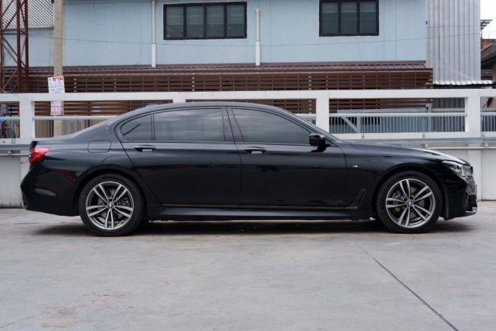 BMW Series 7 2019 730Ld Sedan ดีเซล ไม่ติดแก๊ส เกียร์อัตโนมัติ ดำ รูปที่ 4