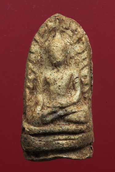 พระรอดลำพูนสวยๆค่ะเก่าค่ะ