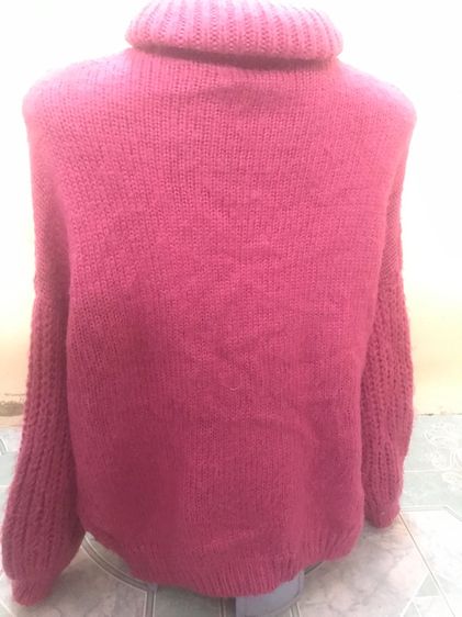 เสื้อไหมพรมสีชมพูคอเต่า รูปที่ 2