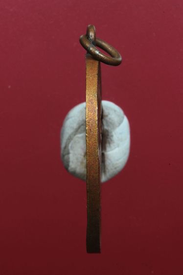 พระเหรียญหลวงพ่อดิ่งสวยๆค่ะเก่าค่ะ รูปที่ 3