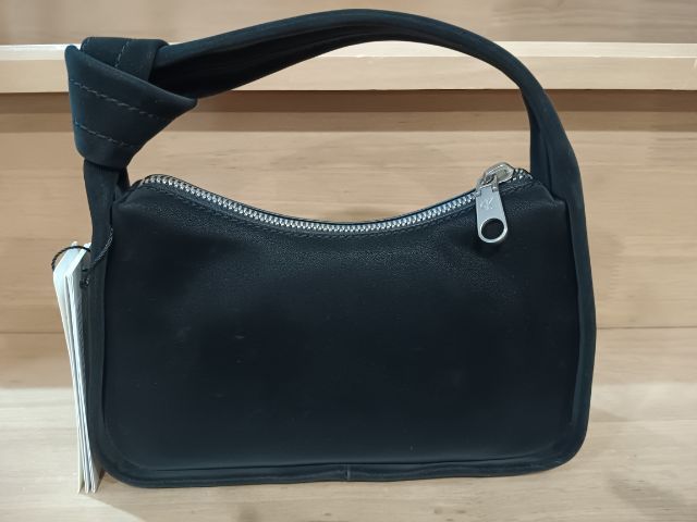 กระเป๋าหรือผู้หญิง CK calvin klein ของแท้มือหนึ่ง รูปที่ 2